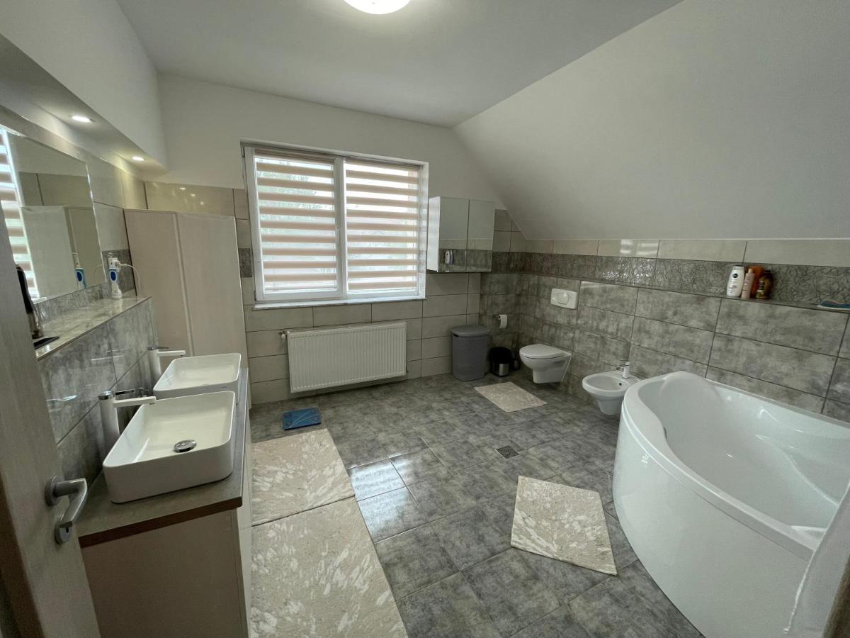 Preajba Vila Novara V26 מראה חיצוני תמונה