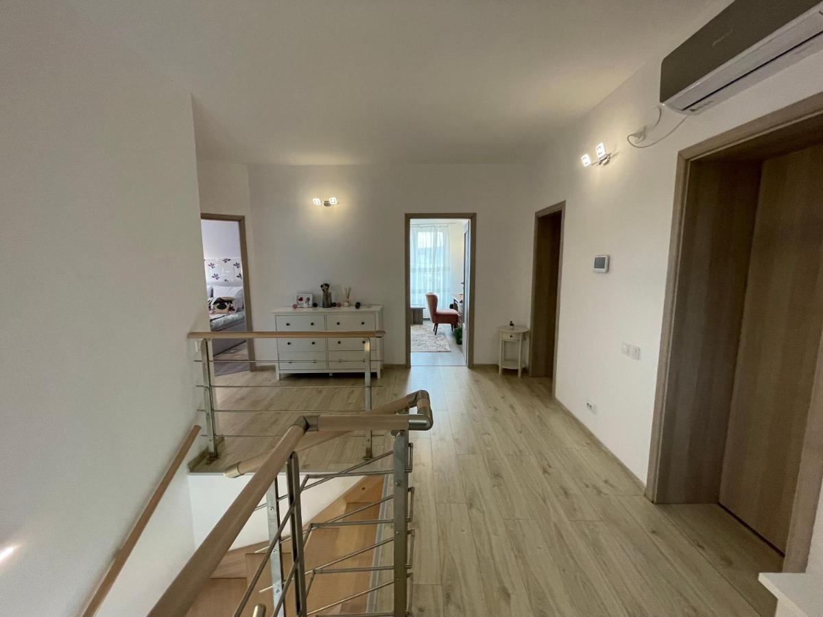 Preajba Vila Novara V26 מראה חיצוני תמונה